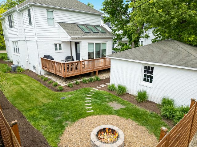 9 S Bruner Street, Hinsdale, IL 60521