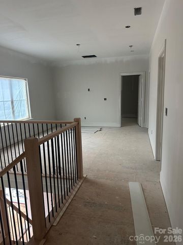 5019 Ardenwoods Drive, Charlotte, NC 28215