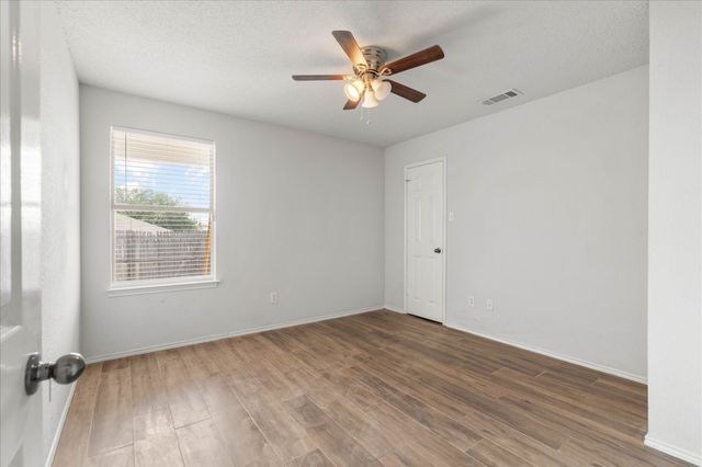 2732 Brea Canyon Road, Fort Worth, TX 76108