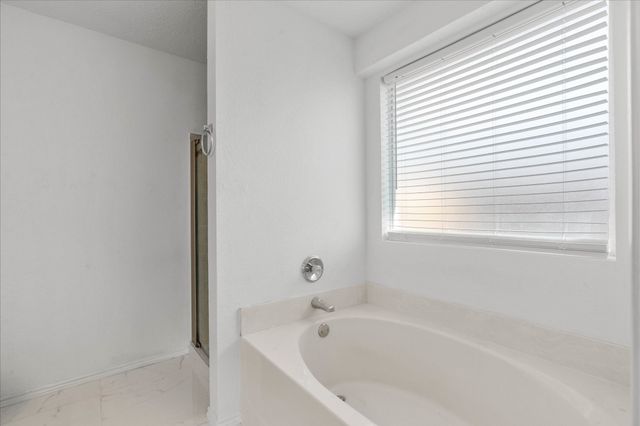2732 Brea Canyon Road, Fort Worth, TX 76108