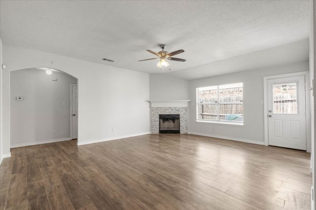 2732 Brea Canyon Road, Fort Worth, TX 76108
