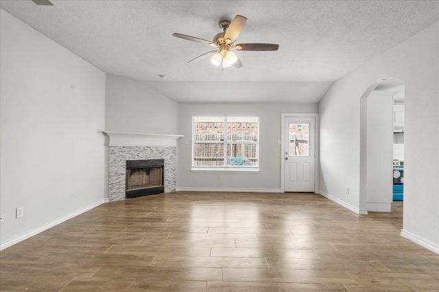 2732 Brea Canyon Road, Fort Worth, TX 76108