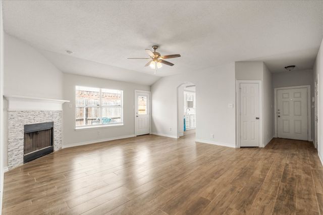 2732 Brea Canyon Road, Fort Worth, TX 76108
