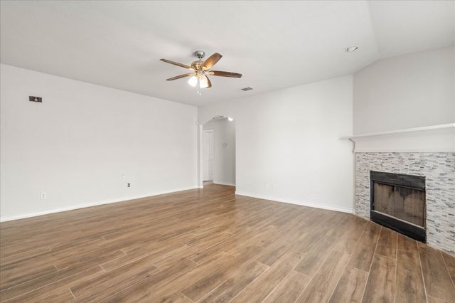 2732 Brea Canyon Road, Fort Worth, TX 76108