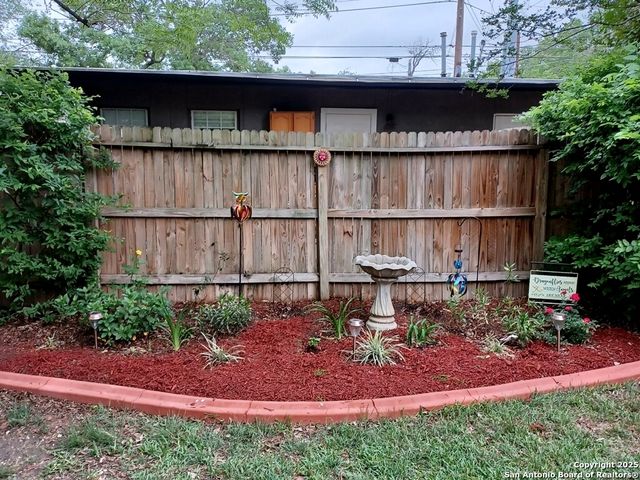 305 Rittiman, San Antonio, TX 78209