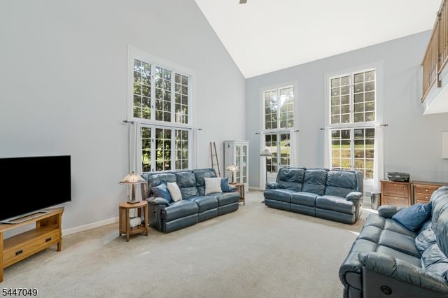 4 Peter Dr, Allamuchy Twp., NJ 07840