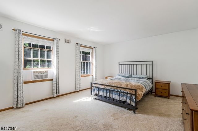 4 Peter Dr, Allamuchy Twp., NJ 07840