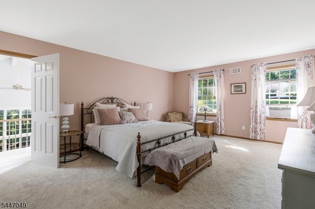 4 Peter Dr, Allamuchy Twp., NJ 07840