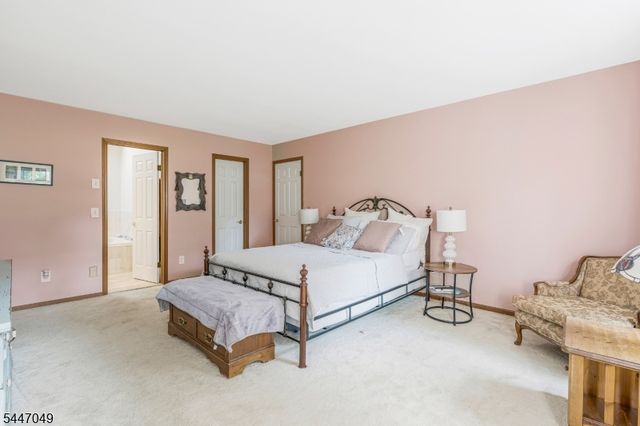 4 Peter Dr, Allamuchy Twp., NJ 07840