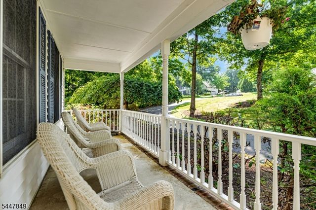 4 Peter Dr, Allamuchy Twp., NJ 07840