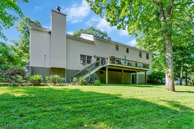 4 Peter Dr, Allamuchy Twp., NJ 07840