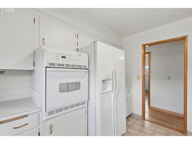 2925 17TH Ave, Forest Grove, OR 97116