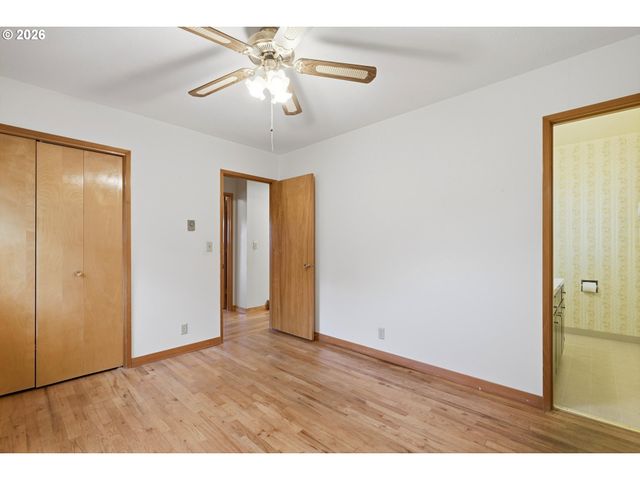 2925 17TH Ave, Forest Grove, OR 97116