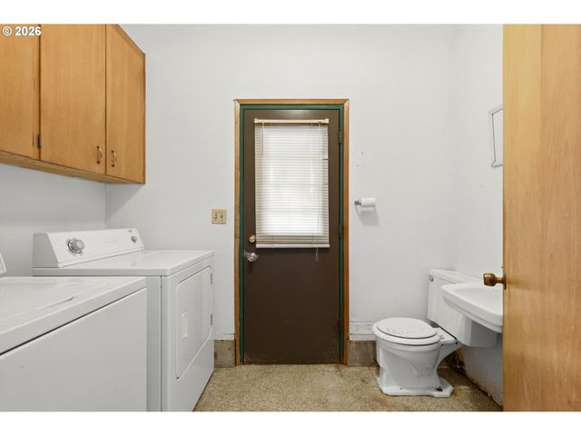 2925 17TH Ave, Forest Grove, OR 97116