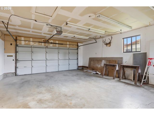 2925 17TH Ave, Forest Grove, OR 97116