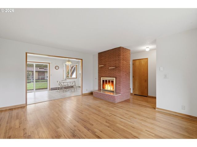 2925 17TH Ave, Forest Grove, OR 97116