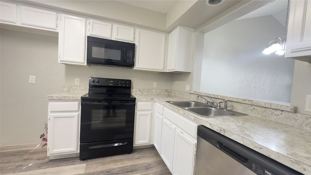 9601 Forest Lane 323, Dallas, TX 75243