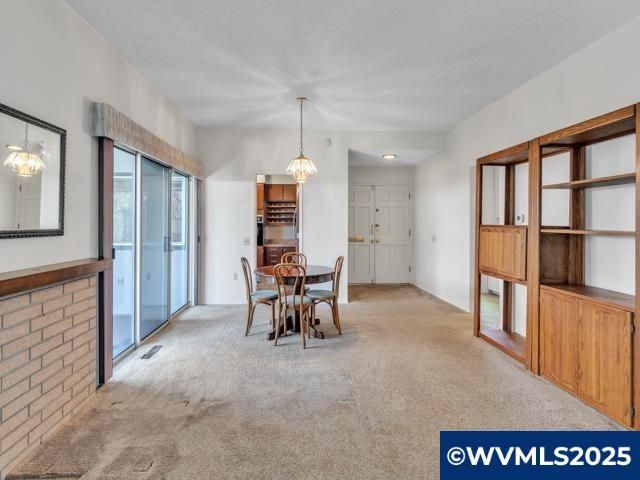 3016 Twin Oak Pl NW, Salem, OR 97304