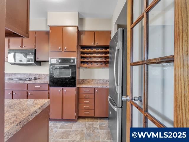 3016 Twin Oak Pl NW, Salem, OR 97304