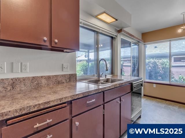 3016 Twin Oak Pl NW, Salem, OR 97304