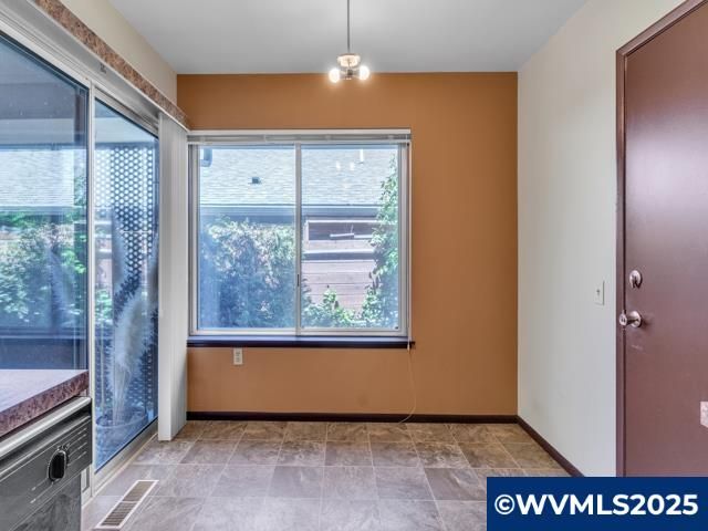 3016 Twin Oak Pl NW, Salem, OR 97304