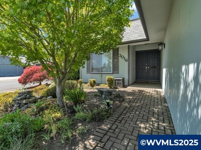 3016 Twin Oak Pl NW, Salem, OR 97304