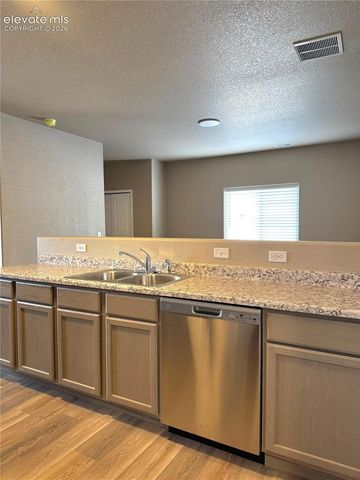 1694 Sandtoft Heights, Colorado Springs, CO 80951