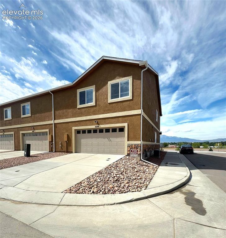 1694 Sandtoft Heights, Colorado Springs, CO 80951