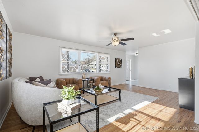 3743 S Braden Place, Tulsa, OK 74135