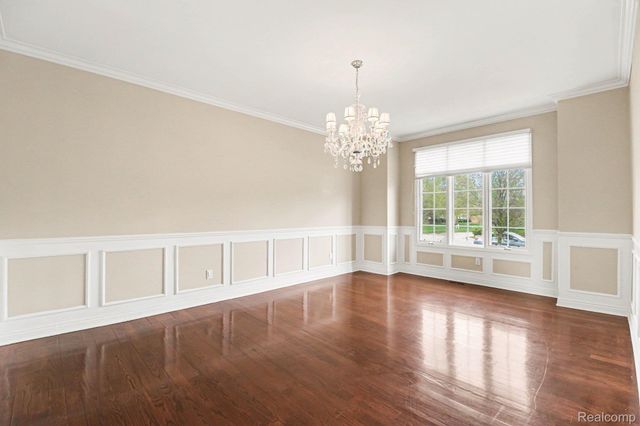 6929 Dakota Drive, Troy, MI 48098