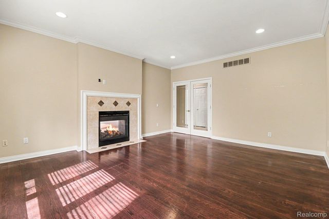 6929 Dakota Drive, Troy, MI 48098