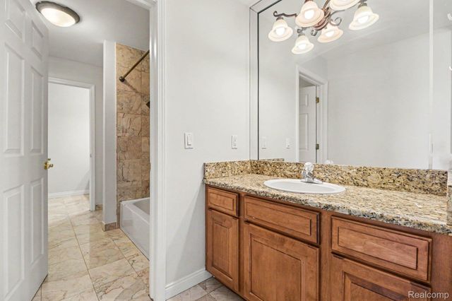 6929 Dakota Drive, Troy, MI 48098