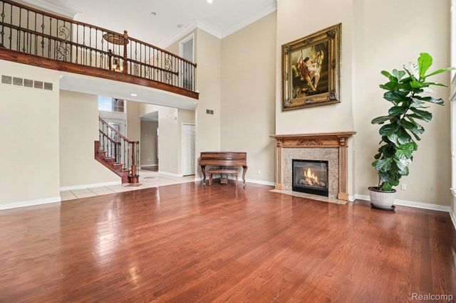6929 Dakota Drive, Troy, MI 48098