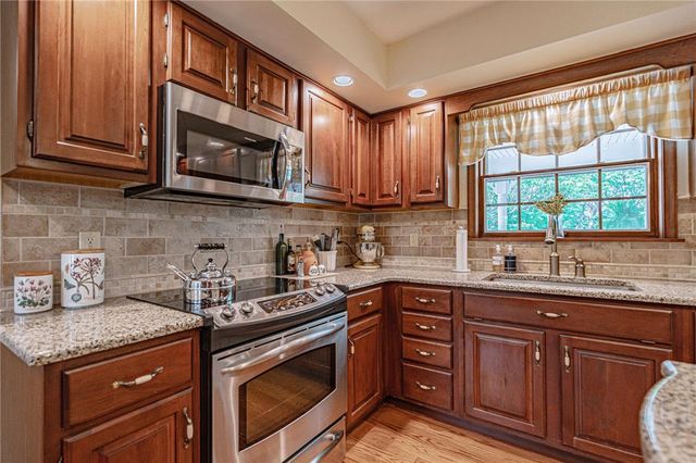 2855 Meadow Lane, North Whitehall Twp, PA 18078