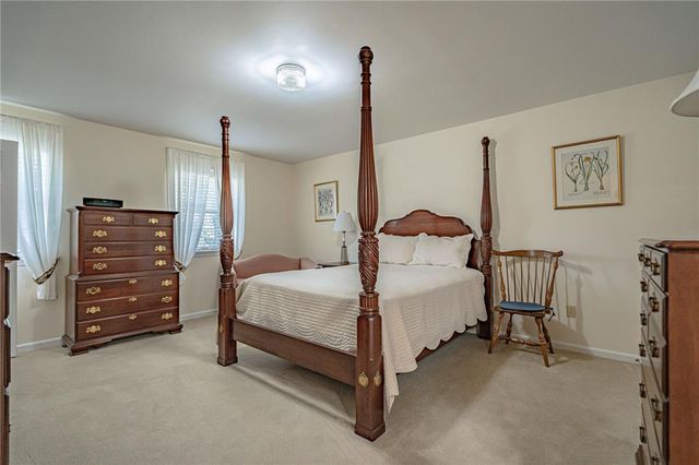 2855 Meadow Lane, North Whitehall Twp, PA 18078