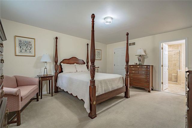 2855 Meadow Lane, North Whitehall Twp, PA 18078