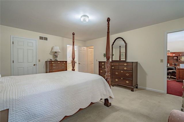 2855 Meadow Lane, North Whitehall Twp, PA 18078