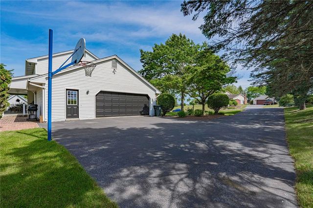 2855 Meadow Lane, North Whitehall Twp, PA 18078