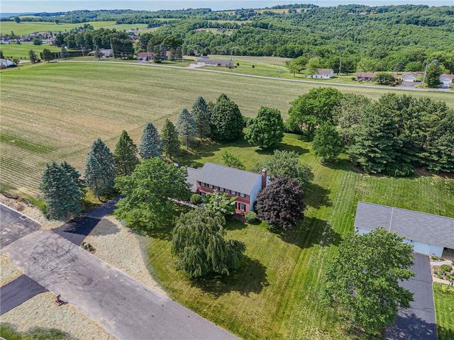 2855 Meadow Lane, North Whitehall Twp, PA 18078