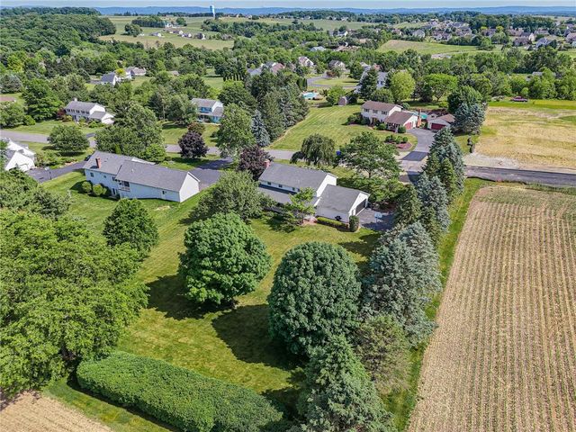 2855 Meadow Lane, North Whitehall Twp, PA 18078