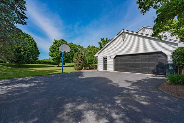 2855 Meadow Lane, North Whitehall Twp, PA 18078