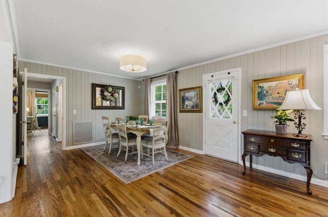 654 Oakley Dr, Nashville, TN 37220
