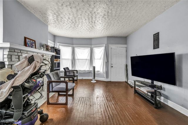 738 Eddy Road, Cleveland, OH 44108