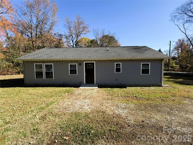 7459 Elwood Drive, Charlotte, NC 28227