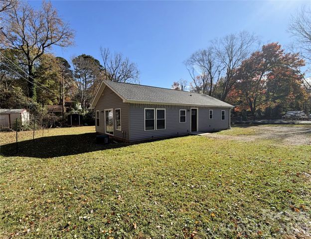 7459 Elwood Drive, Charlotte, NC 28227