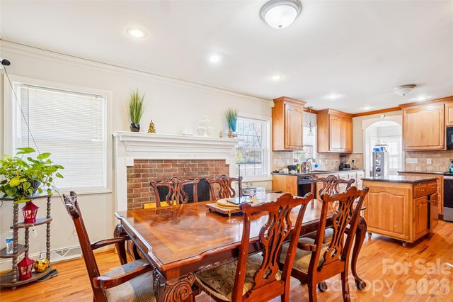 7459 Elwood Drive, Charlotte, NC 28227