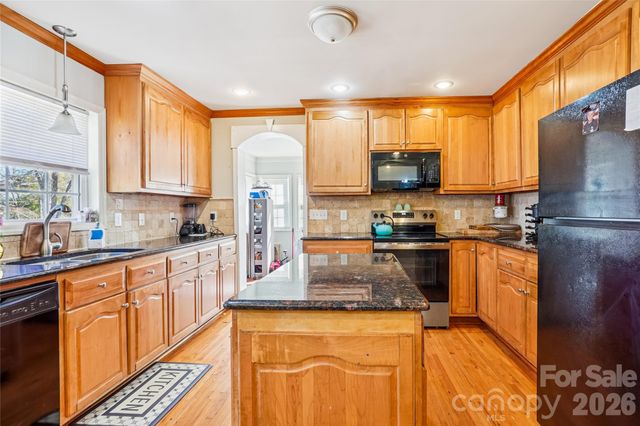 7459 Elwood Drive, Charlotte, NC 28227