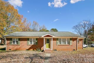 7459 Elwood Drive, Charlotte, NC 28227