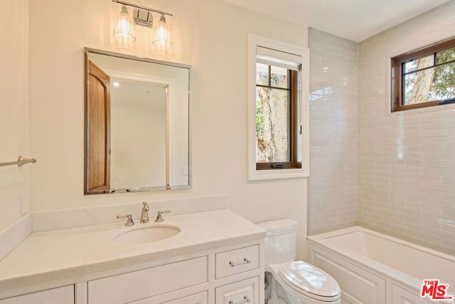 5561 Horizon Drive, Malibu, CA 90265
