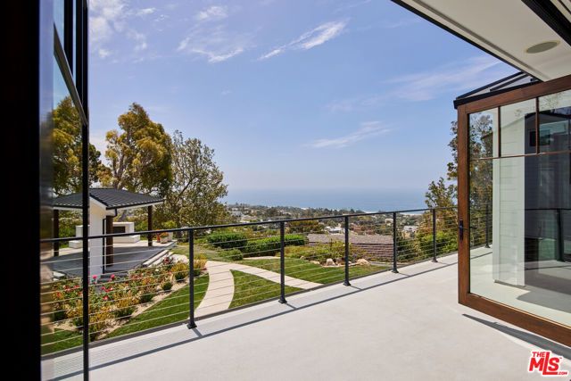 5561 Horizon Drive, Malibu, CA 90265